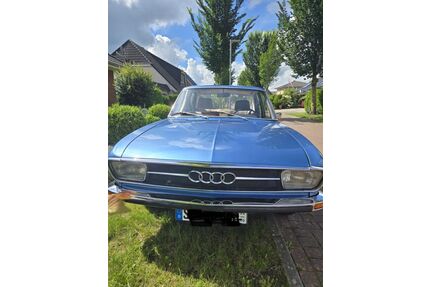 Audi 100 