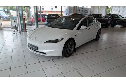 Tesla Model 3 Gebrauchtwagen