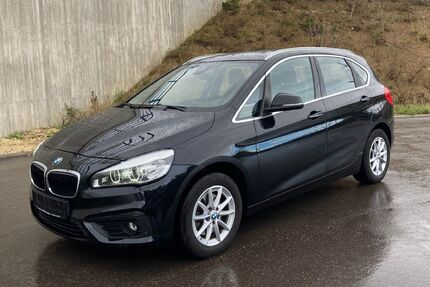 VW 220 Active Tourer 