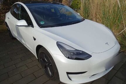 Tesla Model 3 Gebrauchtwagen