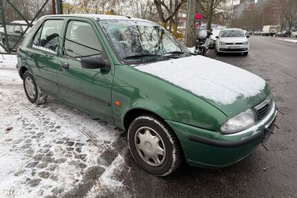 Mazda 121 Gebrauchtwagen