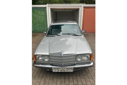 Mercedes-Benz 230 Gebrauchtwagen