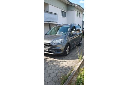 Ford Tourneo Courier Gebrauchtwagen