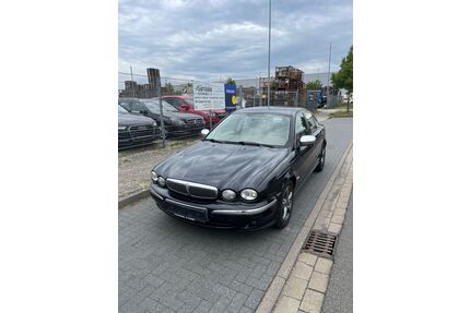 Jaguar X-Type Gebrauchtwagen
