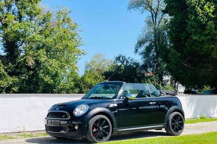 VW John Cooper Works Cabrio 