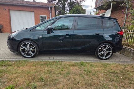Opel Zafira Tourer Gebrauchtwagen