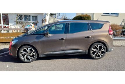 Renault Grand Scenic Gebrauchtwagen