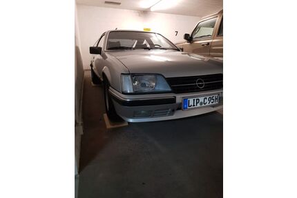 Opel Monza Gebrauchtwagen