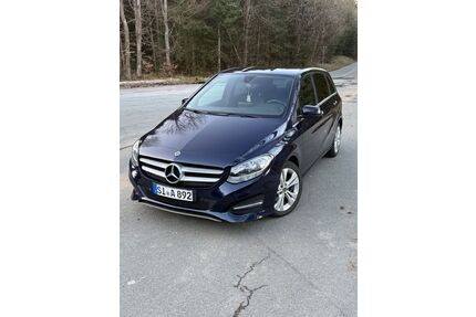 Mercedes-Benz B 180 Gebrauchtwagen