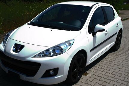 Nissan 207 