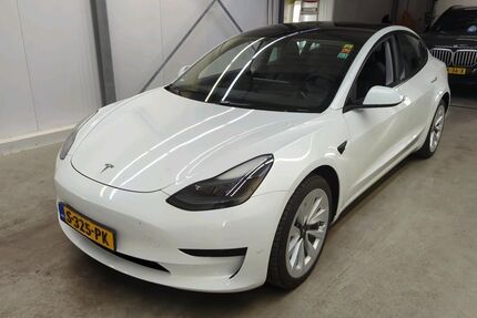 Tesla Model 3 Gebrauchtwagen