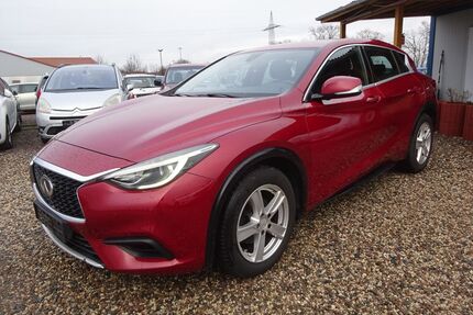 INFINITI Q30 Gebrauchtwagen