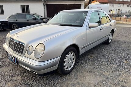 Mercedes-Benz E 240 Gebrauchtwagen