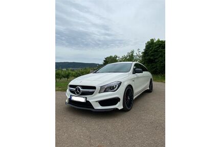 Mercedes-Benz CLA 45 AMG Shooting Brake Gebrauchtwagen