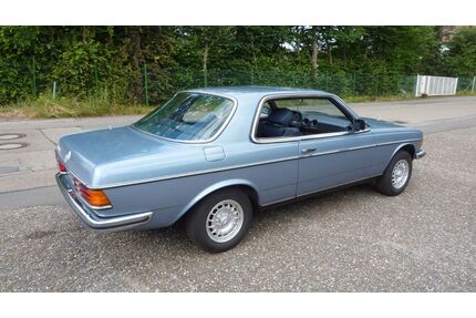 Mercedes-Benz 230 Gebrauchtwagen