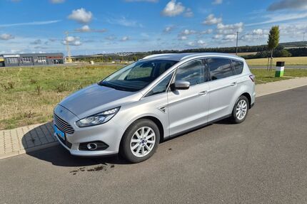 Ford S-Max Gebrauchtwagen