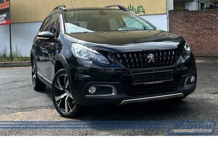 Peugeot 2008 1.2 PT 130 Allure*Pano*Navi*Leder*1-Hand* 