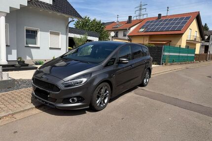 Ford S-Max Gebrauchtwagen