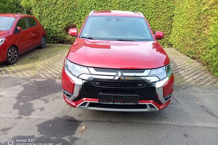 Mitsubishi Plug-in Hybrid Outlander Gebrauchtwagen